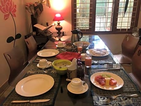 Alamanda Guest House 