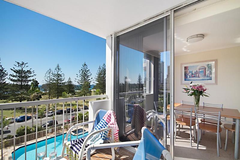 Sandpiper Apartments Get the Best Deal Book SelfCatering or Bed and Breakfast