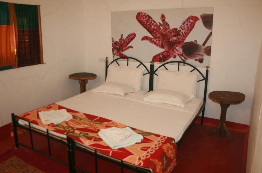 Go Ym Resort Guestroom
