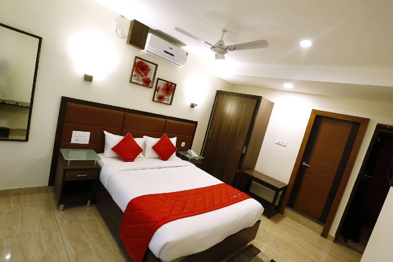 Breeze Suites 