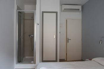 Hostal Y Apartamentos Ripoll 