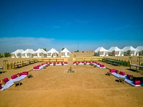 Sheesh Mahal Desert Camp 