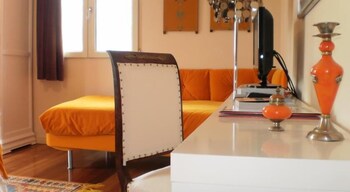 Hotel Santa Coloma Del Camino Guestroom