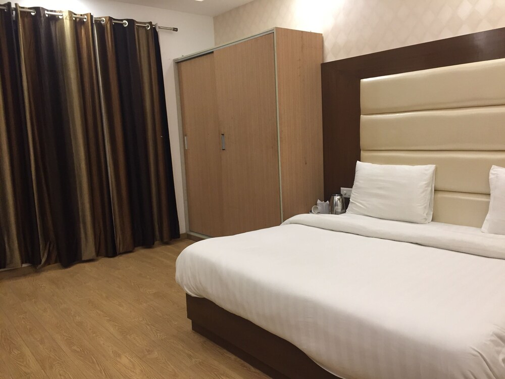 Bawa Residency Guestroom