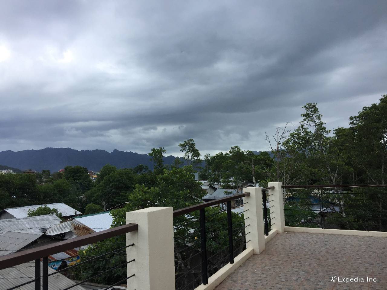 Coron Visitors Hotel 