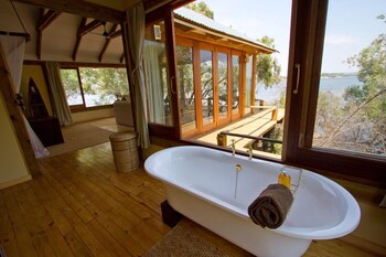 Tongabezi Lodge Deep Soaking Bathtub