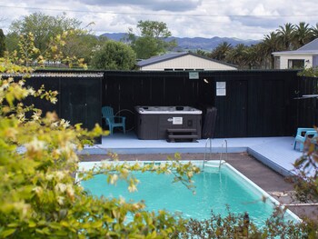 Palm Motel Waihi Outdoor Pool