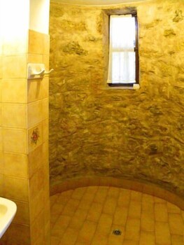 Castle Vigla Bathroom