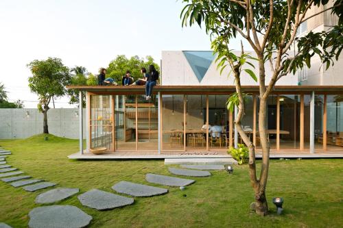 Mao House 