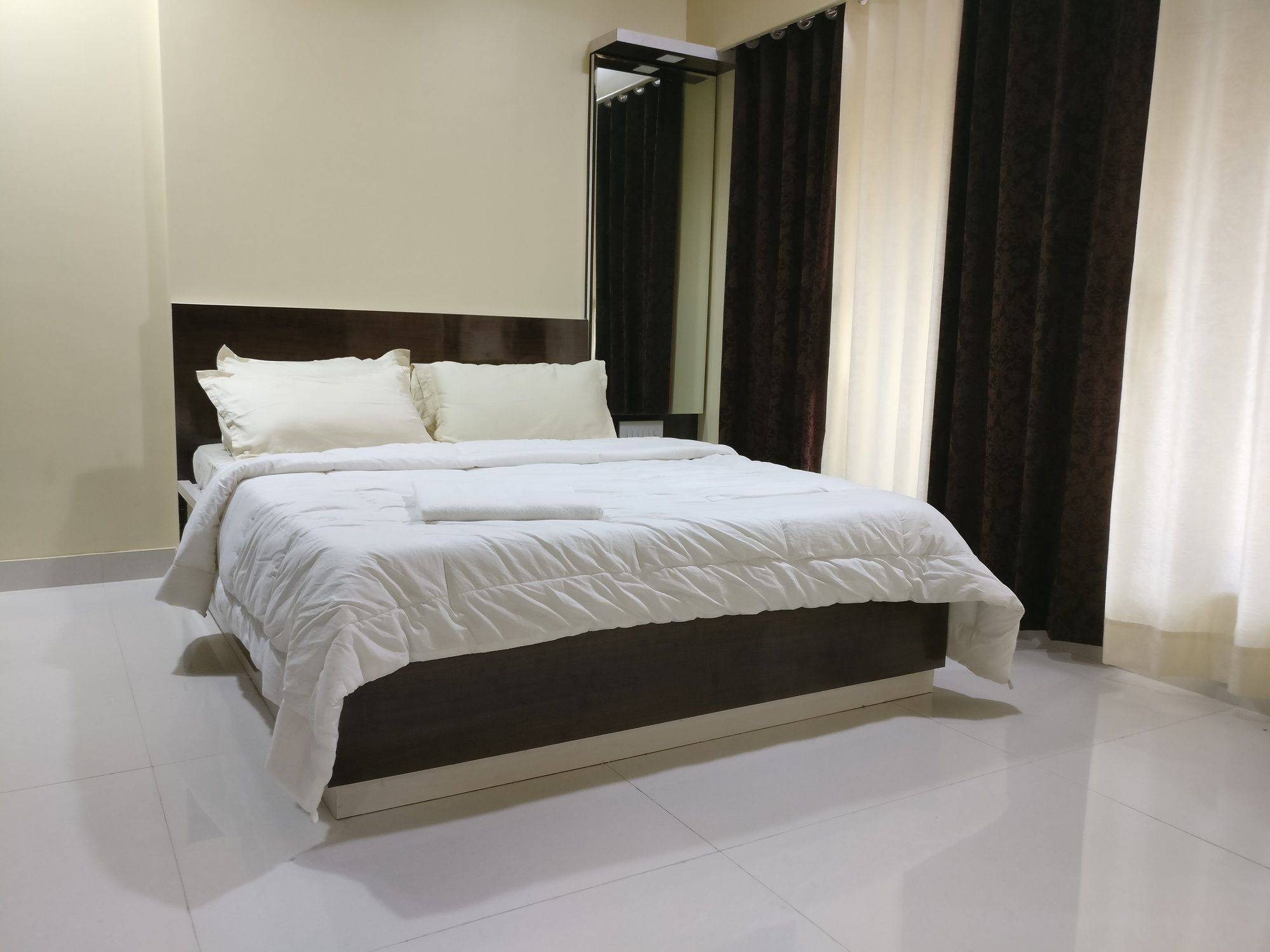 Bkc Nest Jeevanshila Service Apartment 
