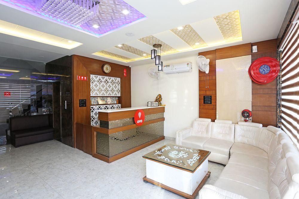 Oyo 10842 Hotel Anjali Mahal 