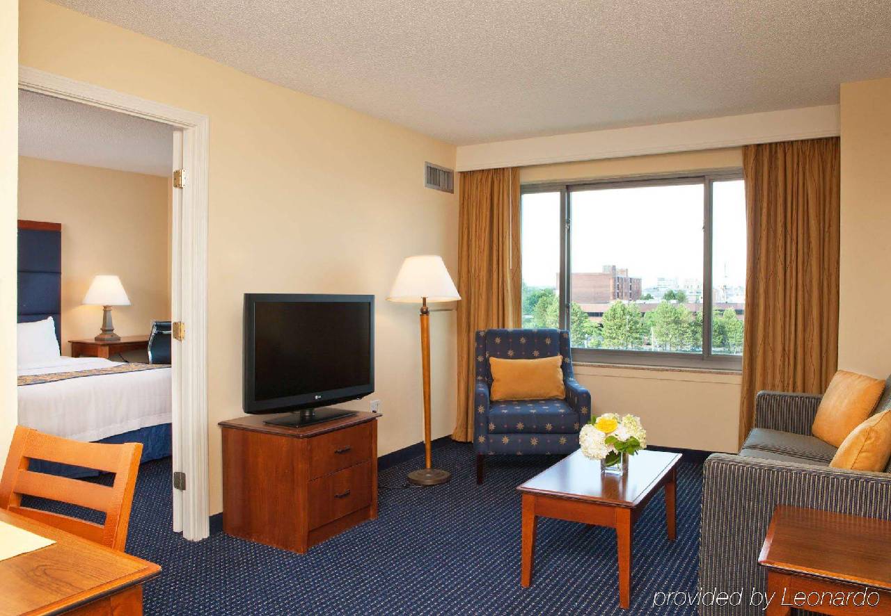 Residence Inn Boston Harbor On Tudor Wharf 