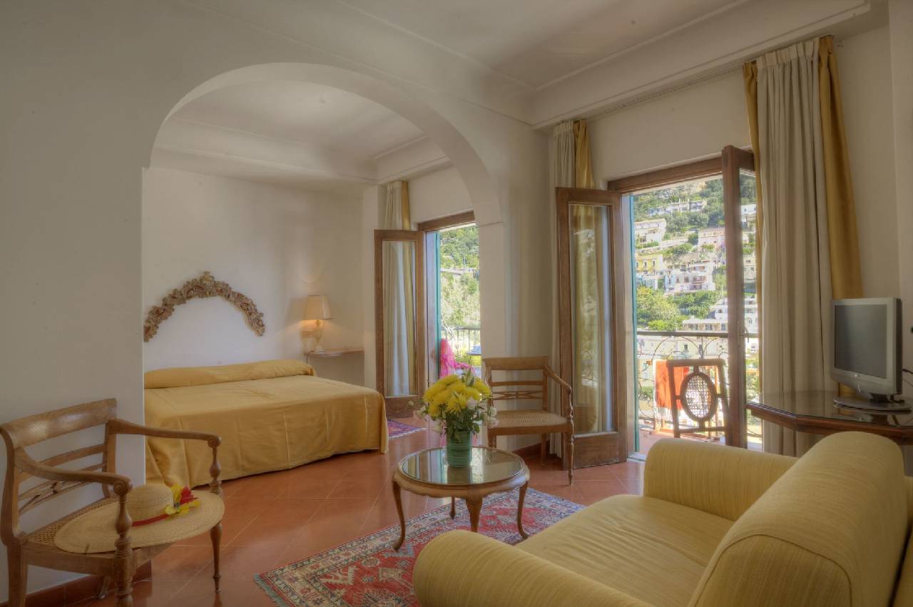 Poseidon Hotel 