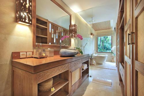 The Sankara Suites & Villas 