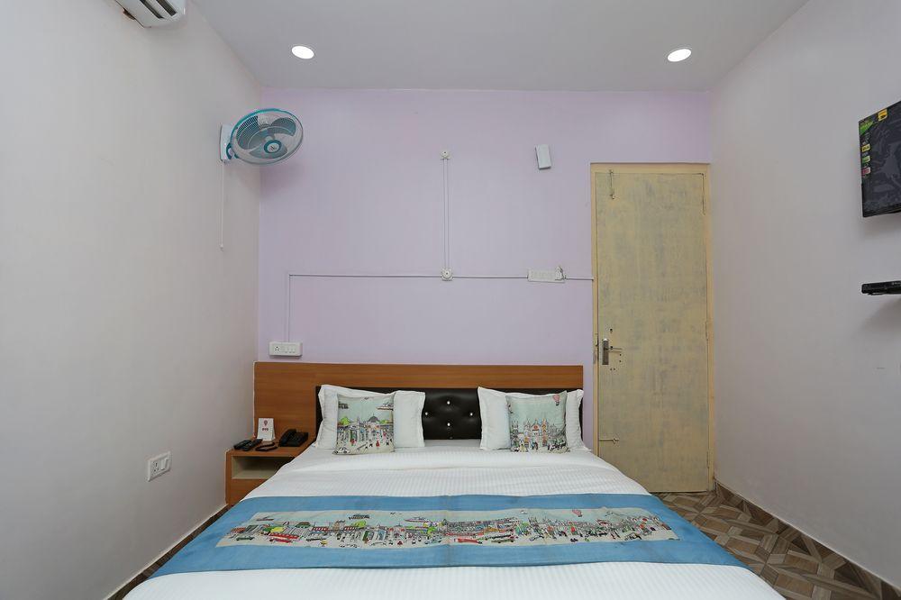 Oyo 9342 R D Green Resort 