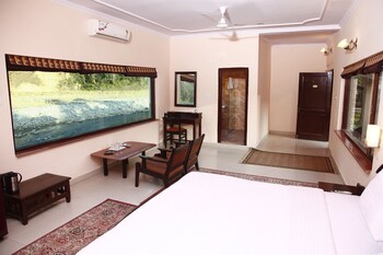 Corbett Riverside Resort 