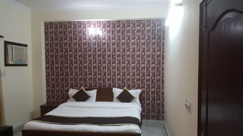 Hotel The Orion Gopal Bhawan Guestroom