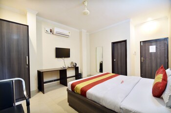Oyo Rooms 102 Amritsar Railway Station Guestroom