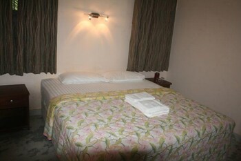 Pande Residency Guestroom