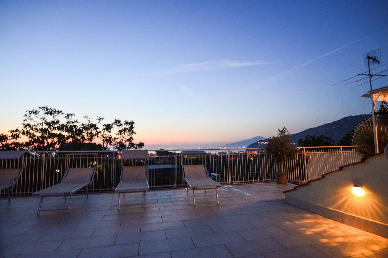 La Terrazza Family House (لا ترازا فامیلی هاوس) 
