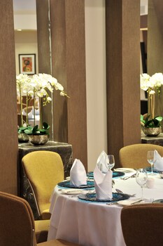 Radisson Blu Hotel Lusaka Restaurant