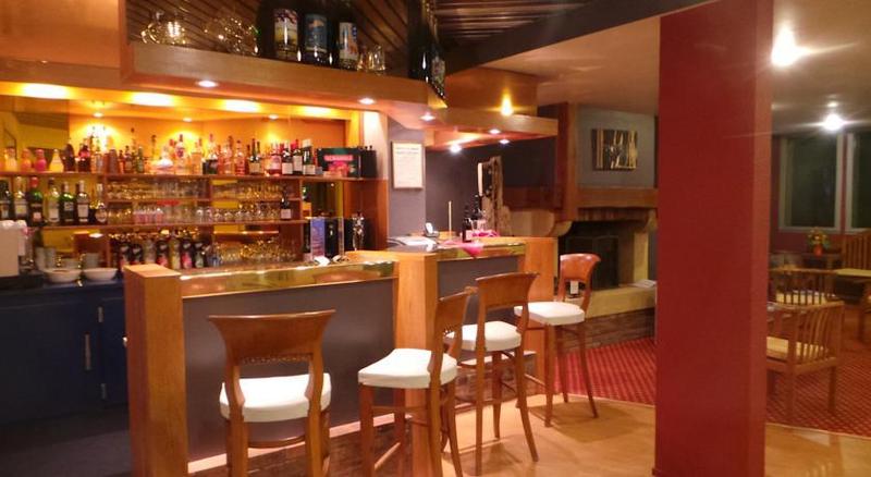 Ibis Styles Deauville Centre (ایبیس استایلز دیوویل سنتر) Bar