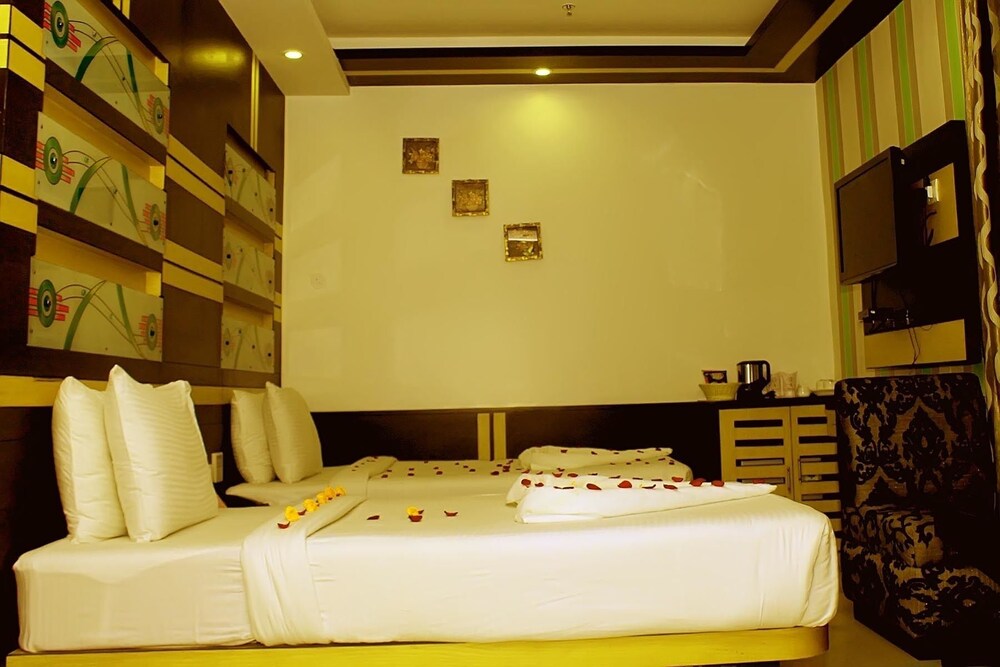 Hotel Simna International Guestroom