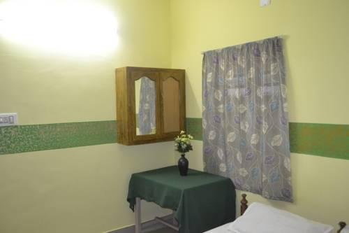 Sajeev Home Stay 