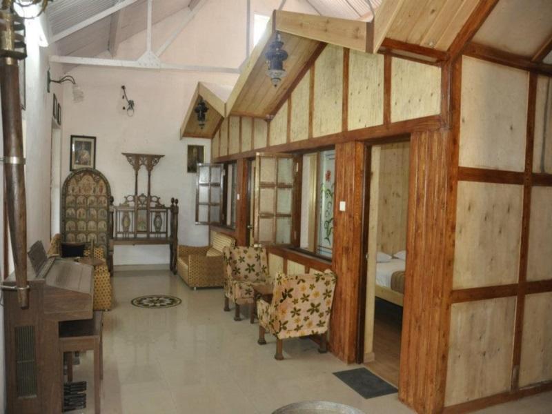 Suraaj Palace A Heritage Bungalow 