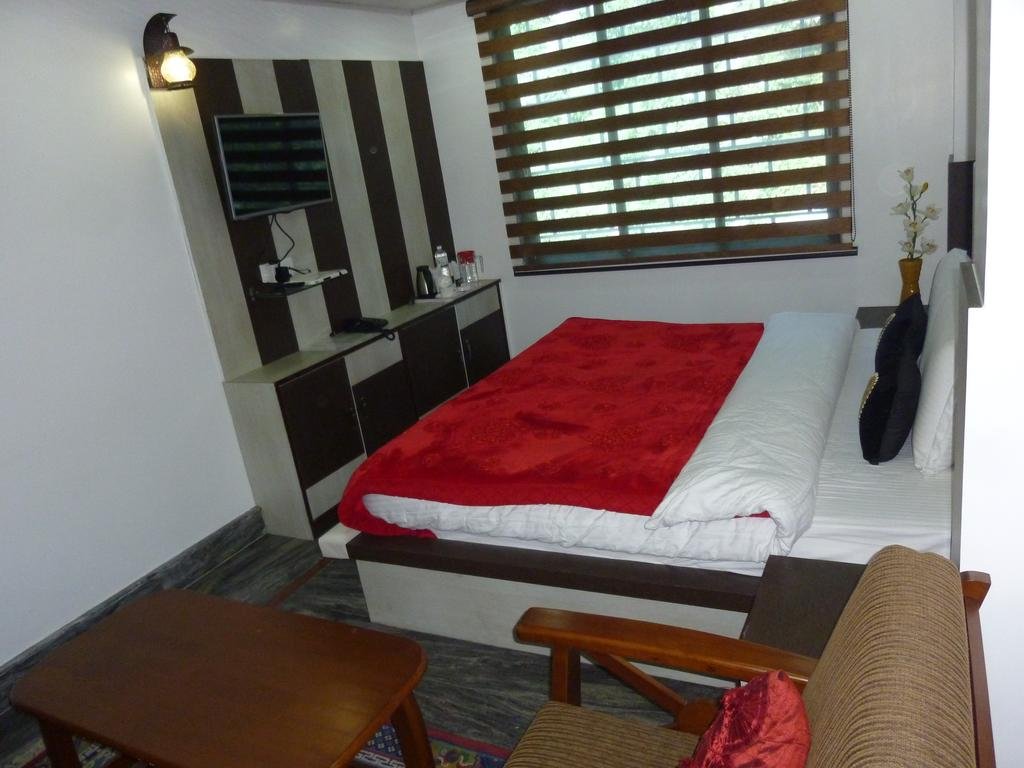 Hotel Chitrakoot Residency 