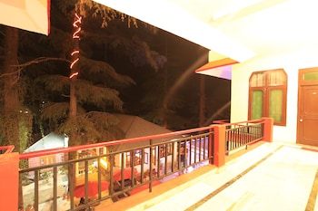 The Rainbow Inn & Cafe 