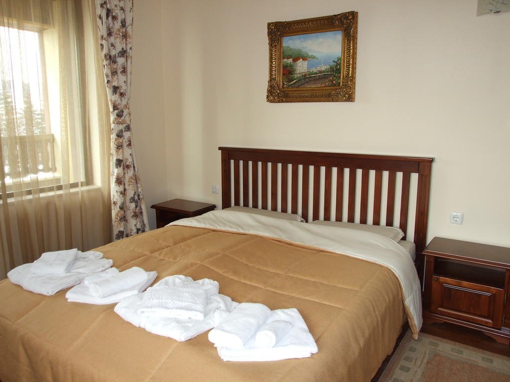 Mitiova Guest House (میتیووا گست هاوس) 