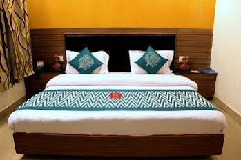Oyo Rooms Mussoorie Library 