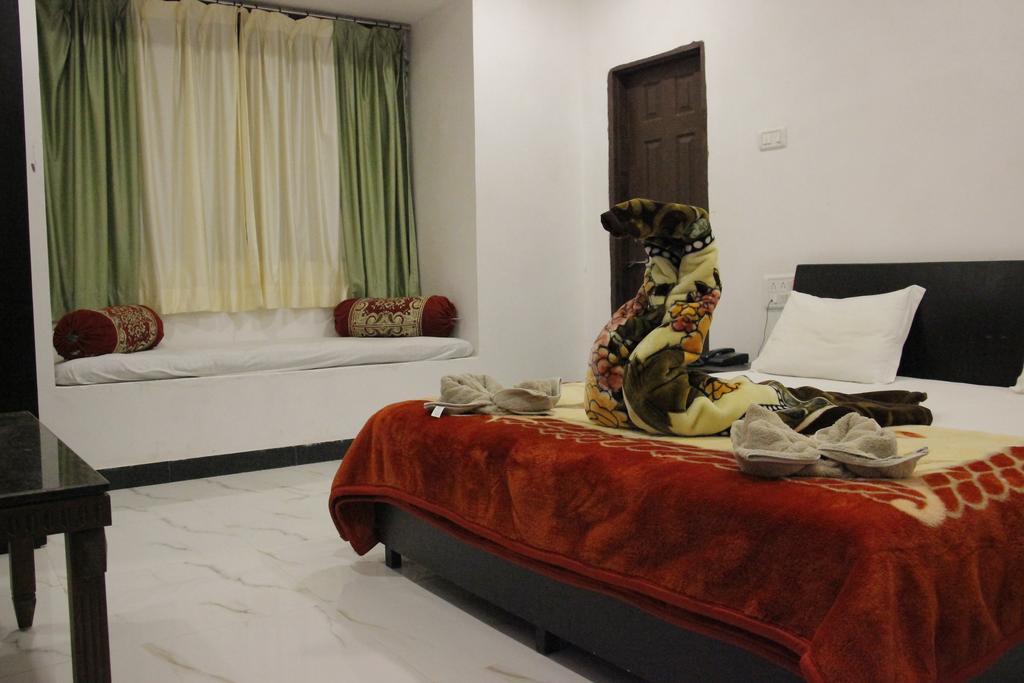 Hotel Rajgarh 