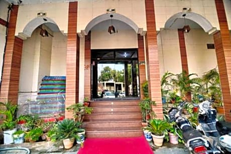 Hotel Rashmi 