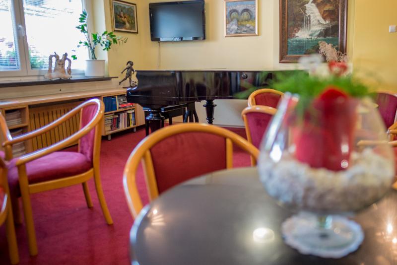 Hotel Tabor (هتل تابور) Lobby