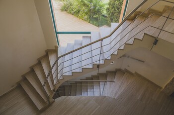 070 Villa Turqiuesa Staircase