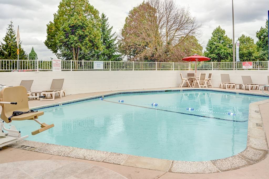 () pool  () pool