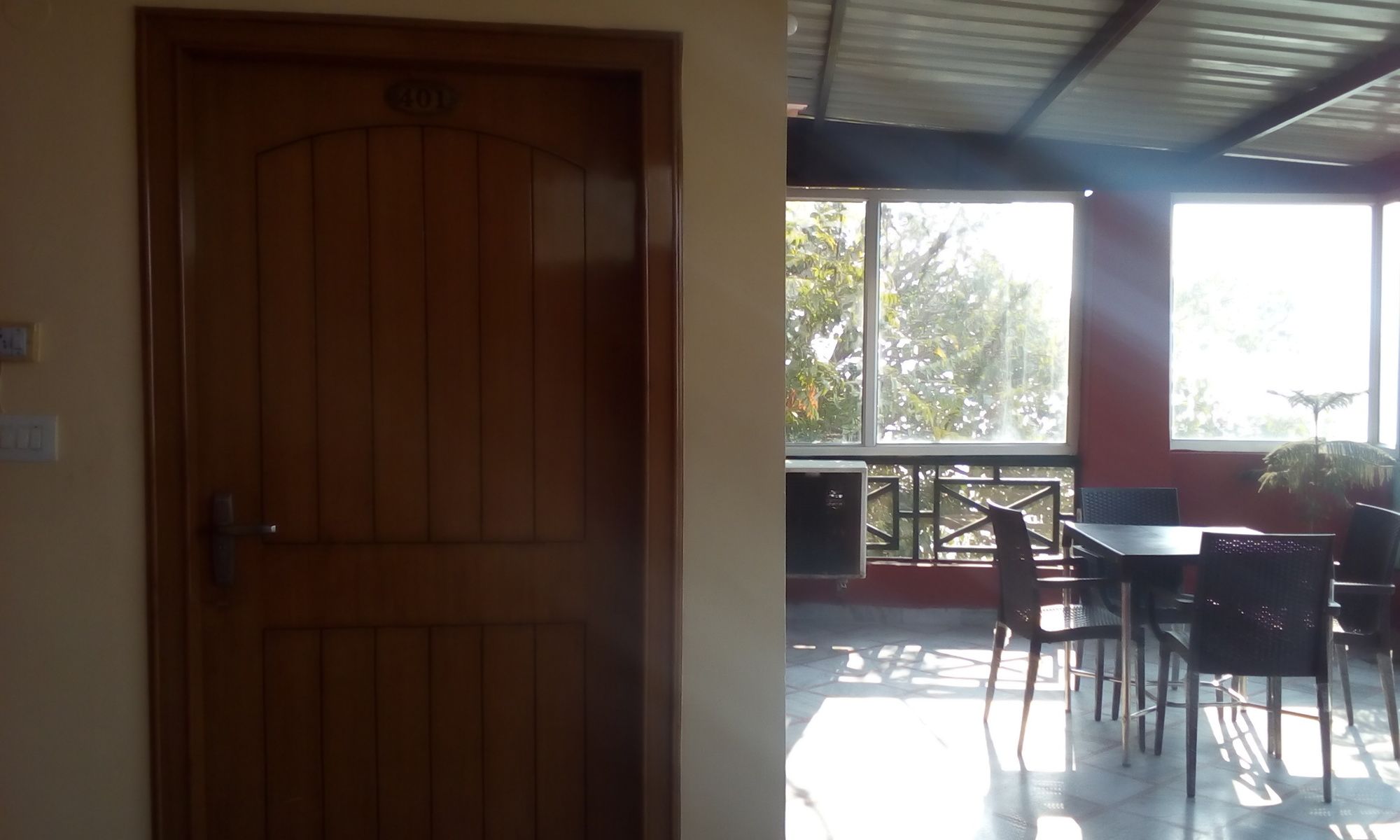 Hotel Ganesha Inn 
