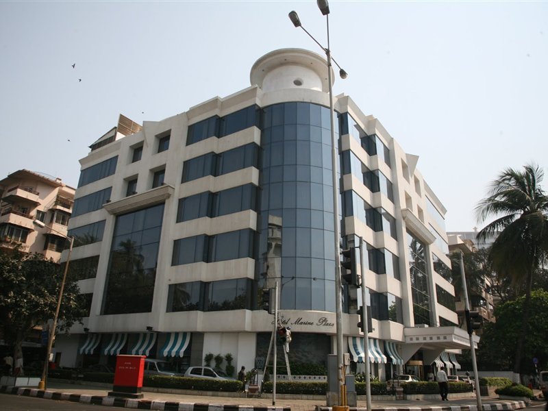 Marine Plaza 