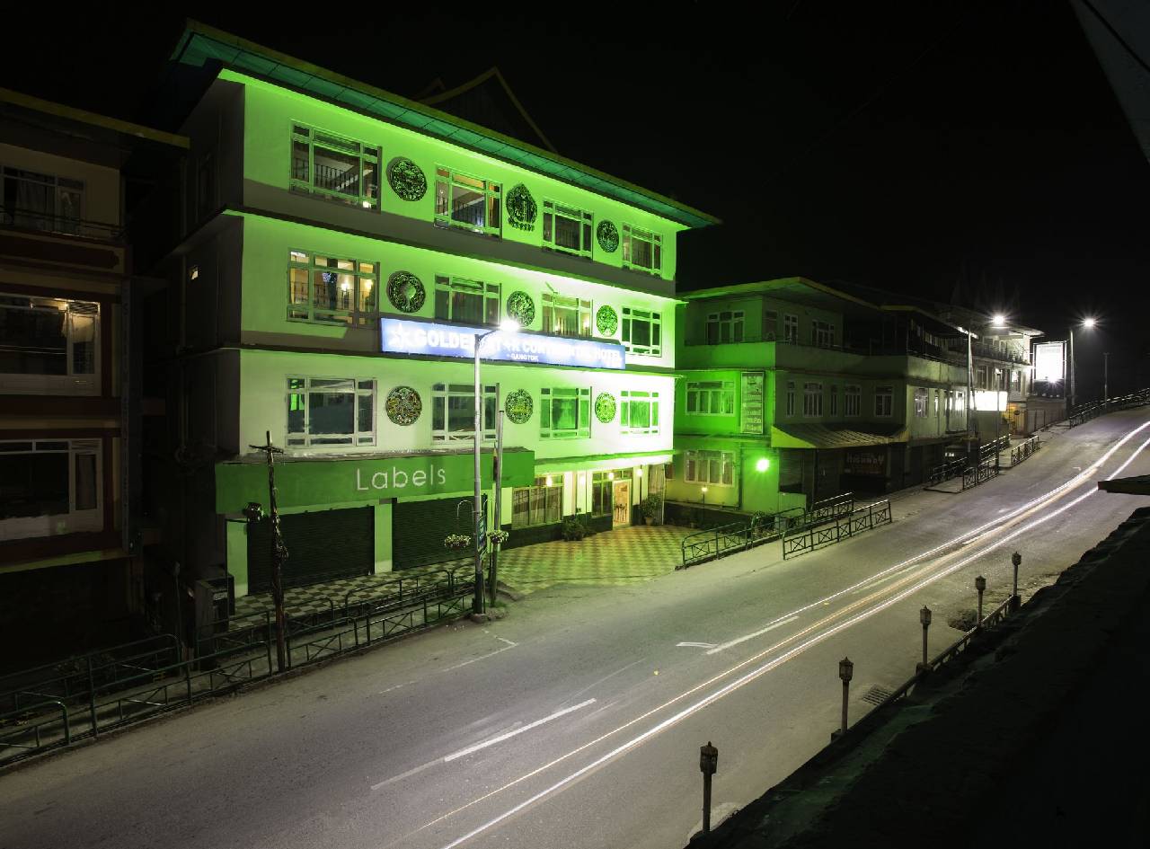 Golden Star Continental & Spa 