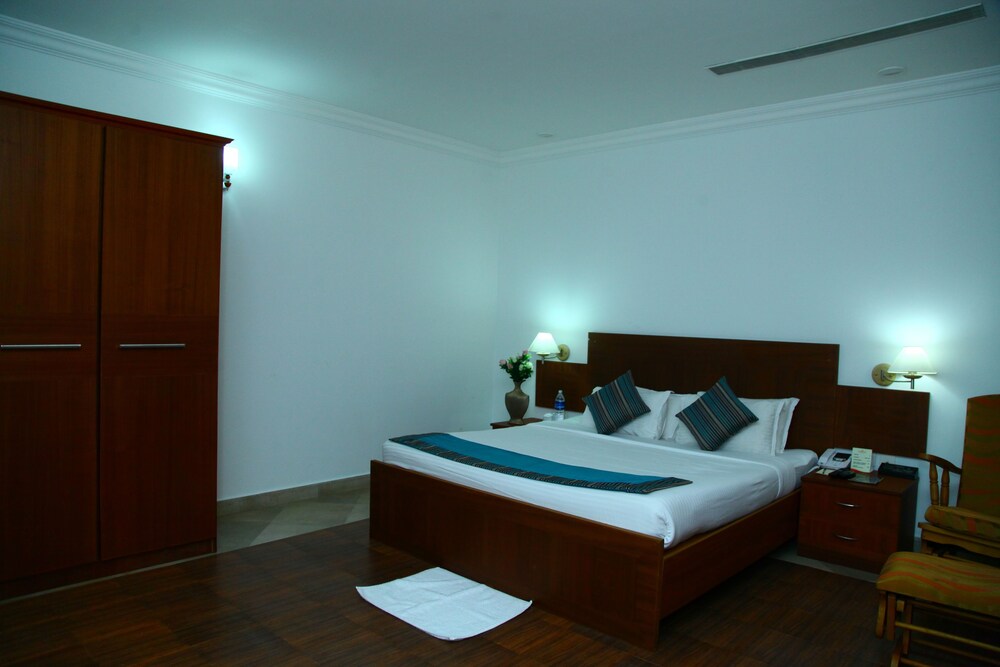 Nila Palace Kollam Guestroom