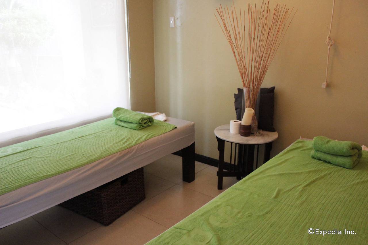 Coron Westown Resort 