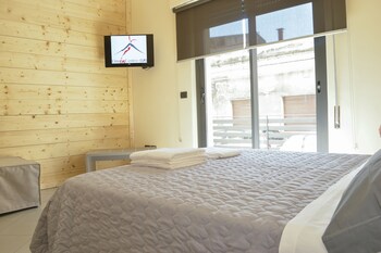 Etna In Centro Guestroom