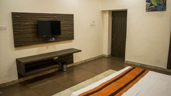 Wedlock Greens Hotels & Resorts Guestroom