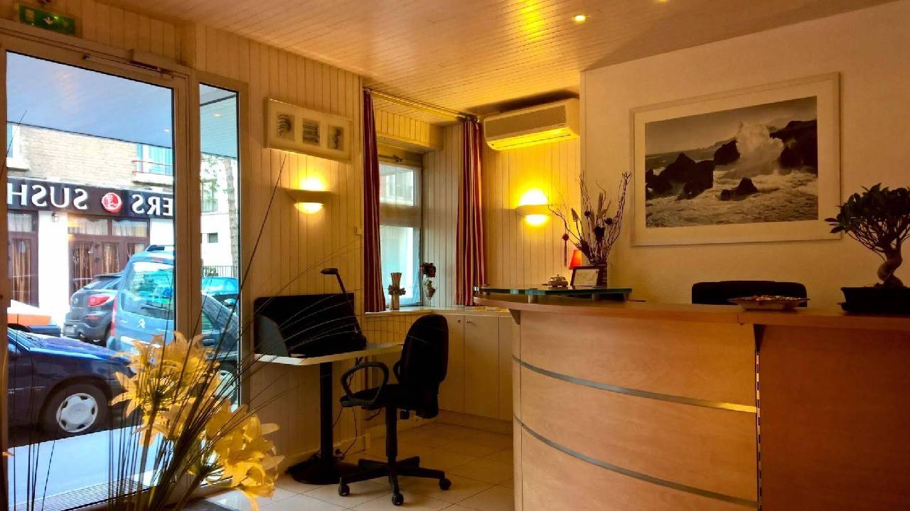 Boulogne Résidence Hotel (بولوگن رéسیدنس هتل) 