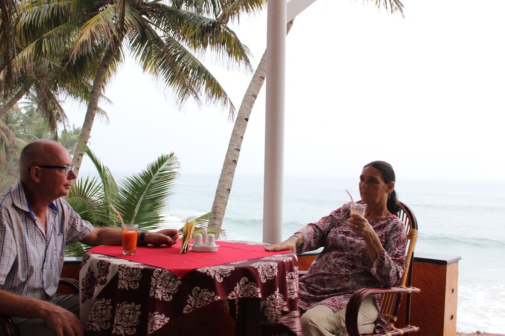 Black Beach Resort Beach/Ocean View