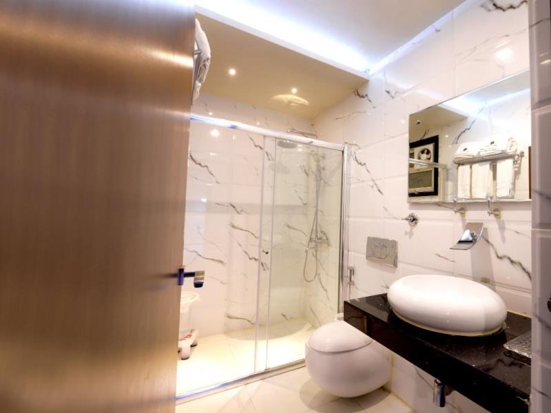 Hotel Mk Vivanta 