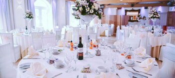 The Courtyard Indoor Wedding