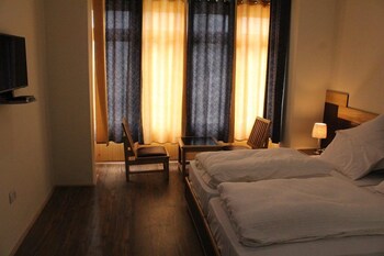 Hotel Kasdar Guestroom